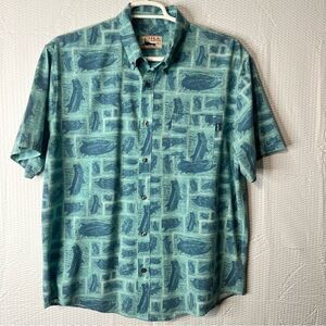 Huk Fishing Button Down Shirt Size XL